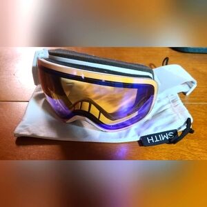 Smith Skyline Goggles White Vapor/Chromapop Storm Rose Flash